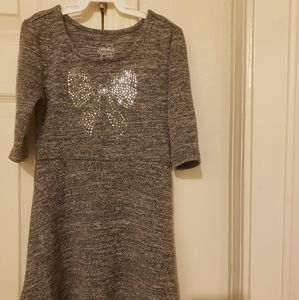 Quater sleeves gray fit and flare dress. 6T